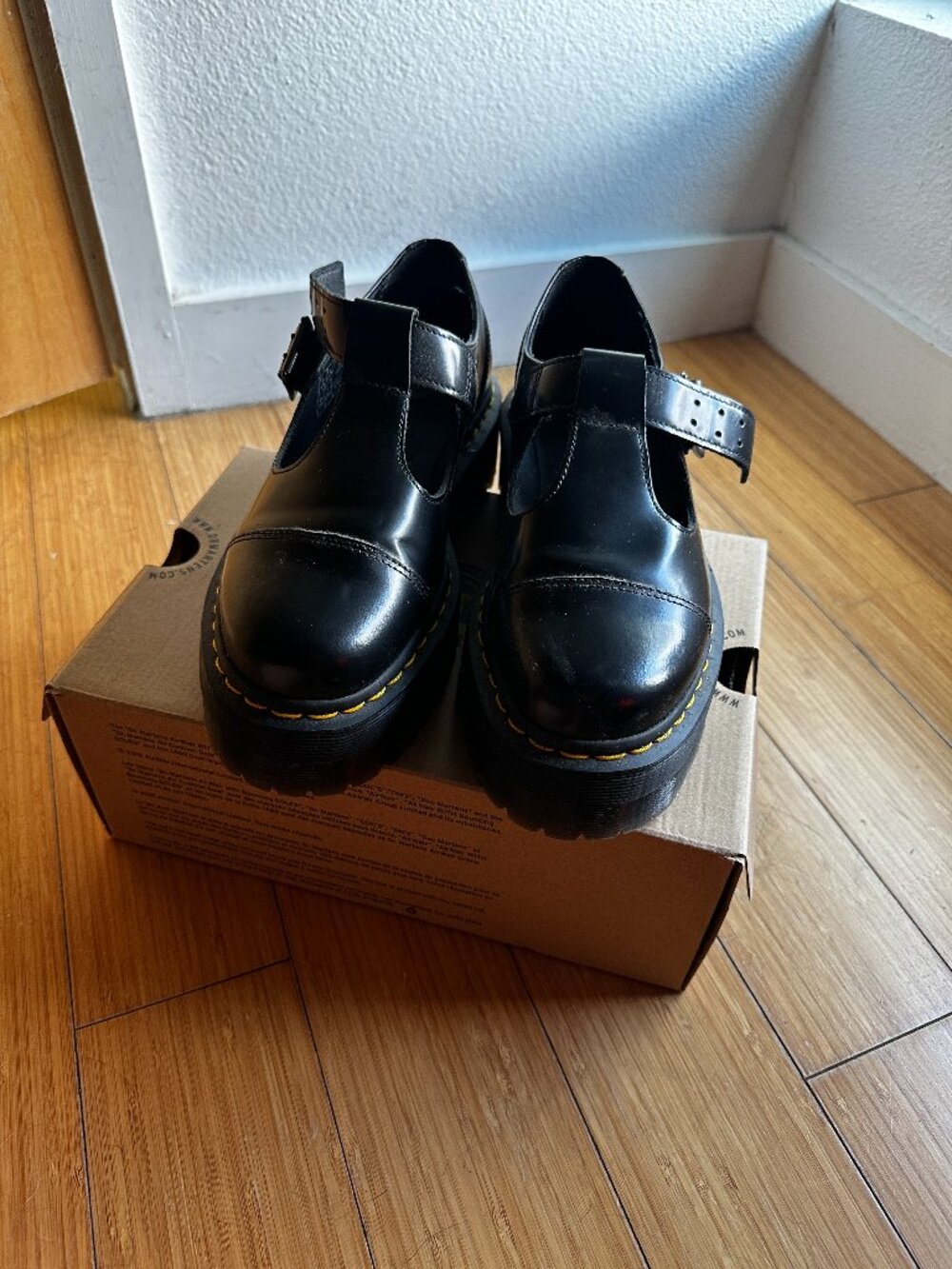 Bethan Polished Smooth Leather Platform Mary Janes in Black